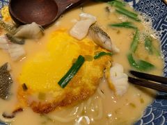 -荣家黄鱼面(前滩太古里店)