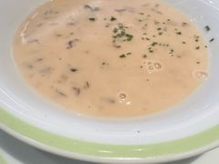 奶油蘑菇浓汤-萨莉亚意式餐厅(杭州西溪龙湖天街店)