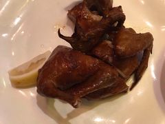 招牌红烧乳鸽-太平馆西餐厅(北京路店)