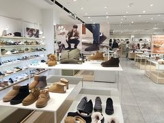 -hotwind热风(世纪东方广场店)