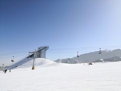 -丝绸之路山地度假区滑雪场