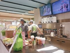 -奈雪的茶(亨特国际广场店)