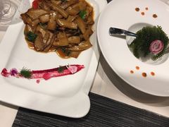 紫苏肉碎炒杏鲍菇-若蘭慈·无国界素食料理(欢乐海岸店)