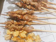 -丽伟的串·烧烤·砂锅(季景天地店)