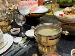 -半岛翡丽海鲜自助餐厅(观风亭店)