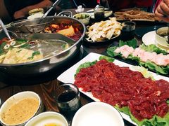-乡土黄·鲜牛肉火锅·小龙虾(兴业街店)