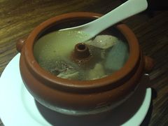 气锅鸡小份-缘生态云南菜·野生菌庭院餐厅(华侨城店)