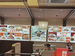 -阿瓦山寨·湘菜现炒·剁椒鱼头王(咸阳总店)