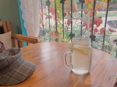 柠檬苏打-初见咖啡(青大路店)