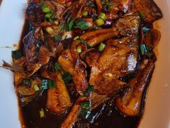 红烧海朋友鱼-侬佳蒸菜馆(听潮店)