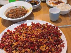 -严记小天府酸菜鱼(西四路店)