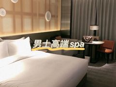 -白玉兰酒店(上海田子坊马当路地铁站店)