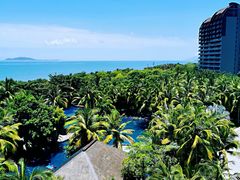 -三亚湾海居铂尔曼度假酒店