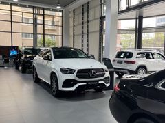 -上海星瀚奔驰4S店(红柳路店)