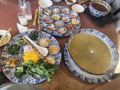 -火烧房子菊花米线(兴盛路店)