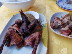 红烧乳鸽-老字号蛇口德记烧腊饭店·海鲜加工