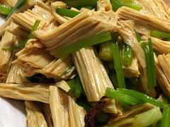 -牛八宝桂林米粉(八里庄店)