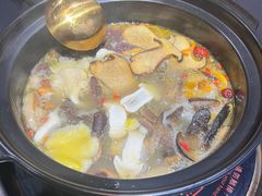 -野菌皇海景野生菌火锅(滨海大道店)