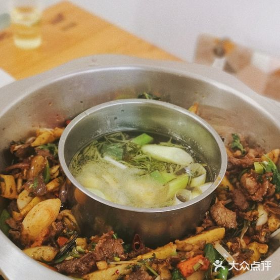 顶素小吃烫皮牛肉馆
