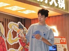 -王府井百货熙地港店