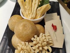 豆制拼盘-洪氏嗨捞·猪肚鸡火锅(阳光天地店)