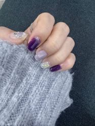 -蜜桃美甲美睫化妆