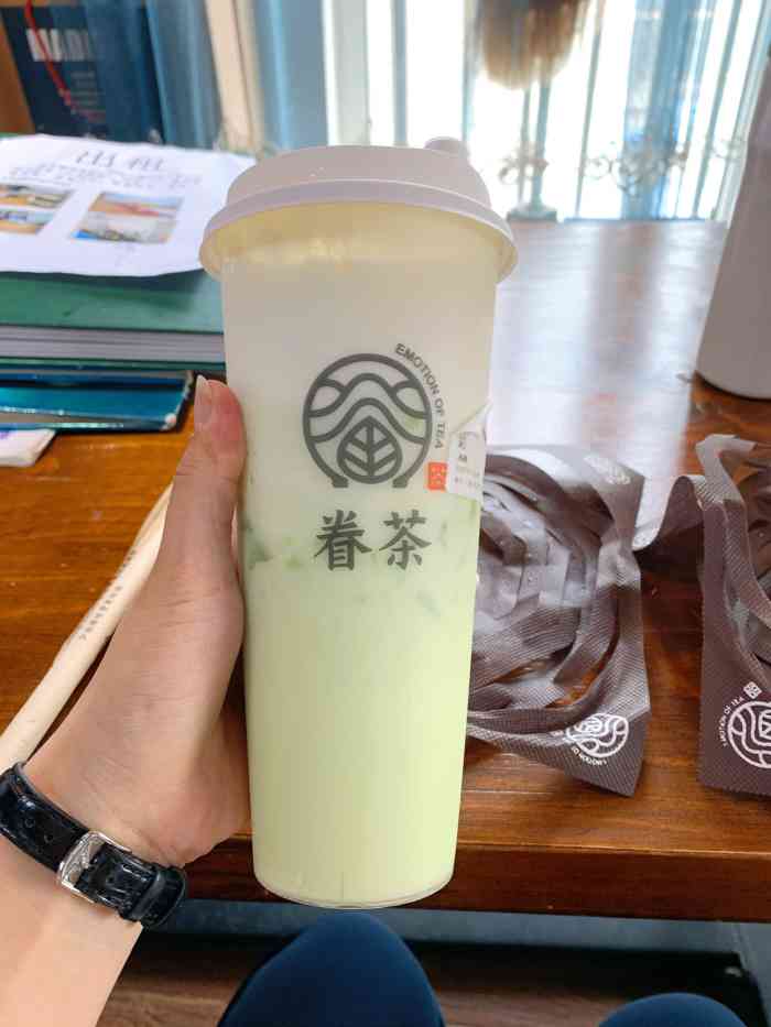 眷茶(建业凯旋广场店)-"习惯性吃饭之前会先买一杯喝的.正好吃饭.