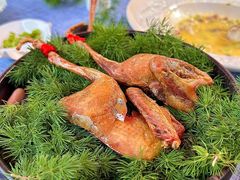 -弦月窗LUNETTE BY AMANDA(复兴路店)