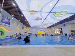 -嘻游纪儿童游泳课程中心(红博中央公园店)