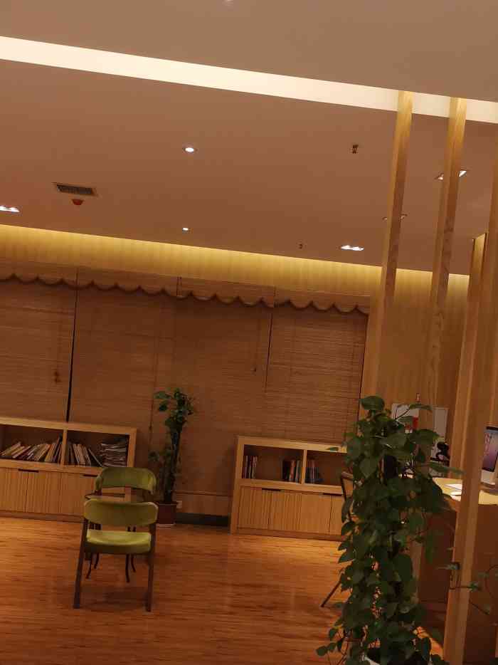 重庆米亚酒店(界石老街店)-"很好,房间可以90 ,房间很大 有格局,.