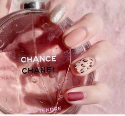 -Pink You美甲美睫纹绣定制中心