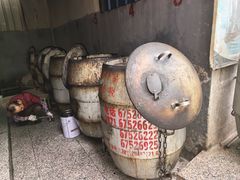 -宜良狗街老杨烤鸭店