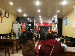 大堂-潘国仙耳光馄饨(黄家阙路店)