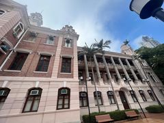 -香港大学