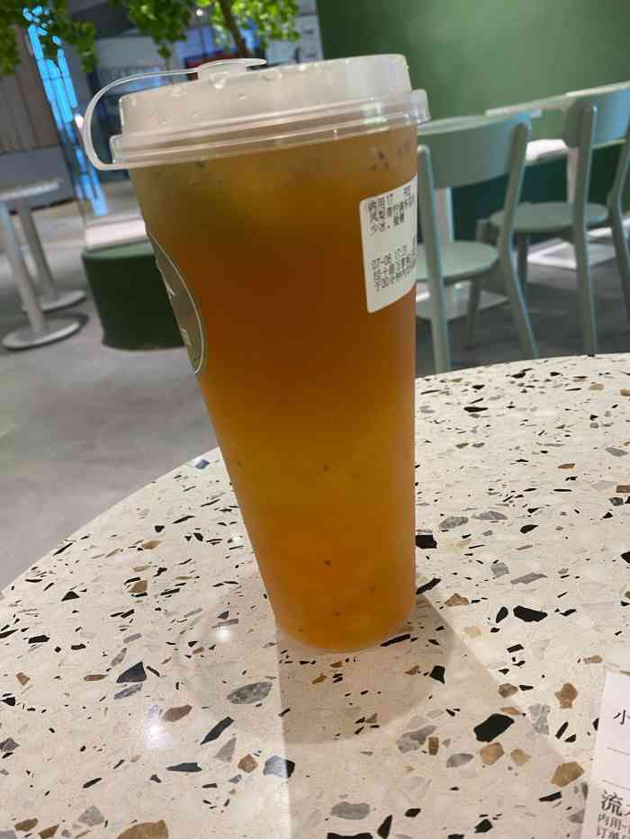 是甜度没选好吧 选的微糖有一丢丢酸酸涩涩的感觉 可能选半糖会好一些