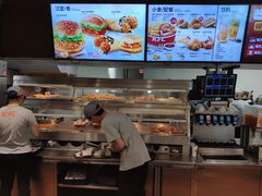 -肯德基(尖岭万达店)