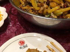 干锅牛蛙-馋嘴蛙火锅