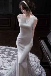 -艾米丽婚纱礼服