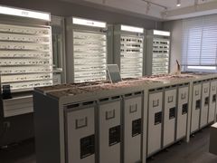 -目艮眼镜SHOWROOM(品牌集合店)
