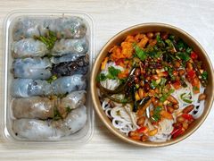 混合肉泥卷粉-金块块云南小吃