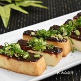 鹹香可口🌟簡易料理：紅味噌蔥花油豆腐🌟