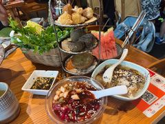 -野山舂·贵州现舂酸汤牛肉(鸿通城店)