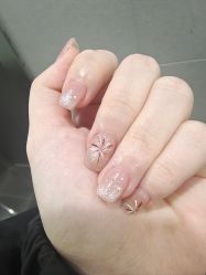 -晨·艺美甲美睫