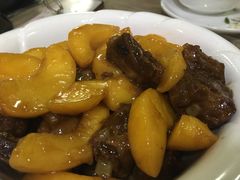 黄桃焖牛肉-工薪族(玫瑰东园小区店)