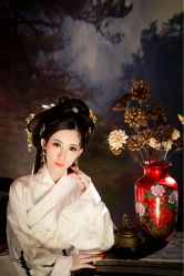点击看大图 -九月鹰飞汉服摄影工作室