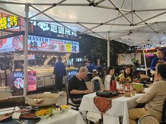 -刘姐啤酒鱼民族演艺餐厅(西街总店)