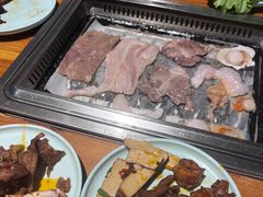 -钦瓦台时尚自助餐厅(银泰城店)