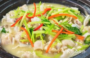 Fish Head and Fish Bladder with Chinese Cabbage Stew