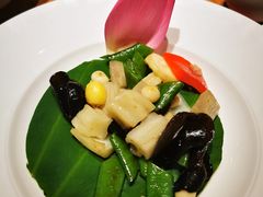 -鲤院·新中式美学·庭院餐厅(夫子庙店)