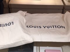 -文艺复兴百货(米兰大教堂广场店)